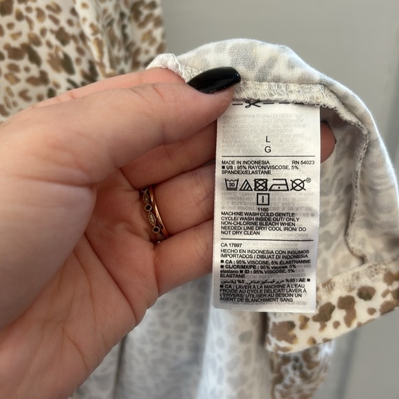 Old Navy Beige Leopard Print Jersey Knit Swing Dress Size Large - Picture 4 of 4